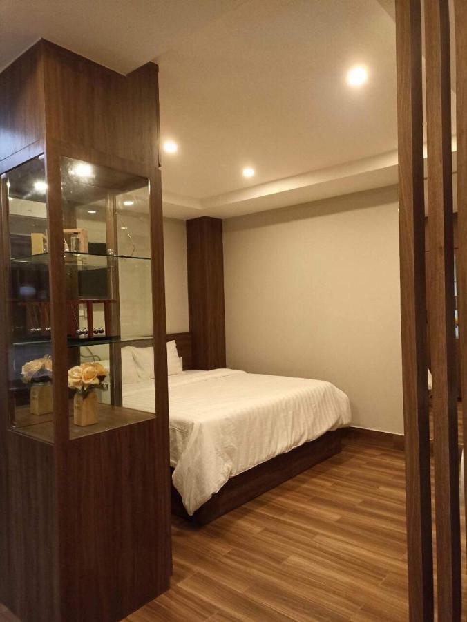 Mother's Apartment